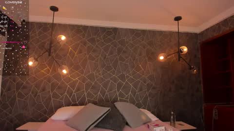 DAYRA ANGELS online show from December 17, 7:53 pm