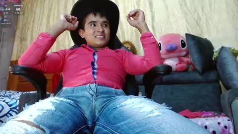 Snapshot of dayro_dduran chatting on March 28, 8:08 pm dayro_dduran online show from March 28, 8:08 pm