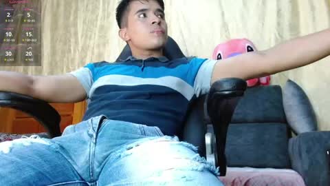 Snapshot of dayro_dduran chatting on May 1, 7:40 pm dayro_dduran online show from May 1, 7:40 pm