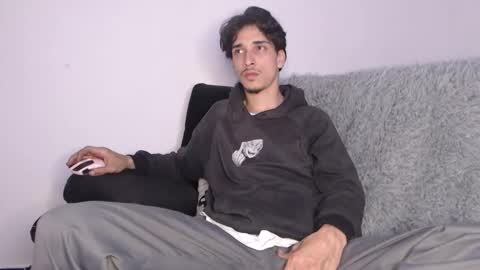 Snapshot of dazzayyy chatting on October 9, 1:25 am dazzayy online show from October 9, 1:25 am