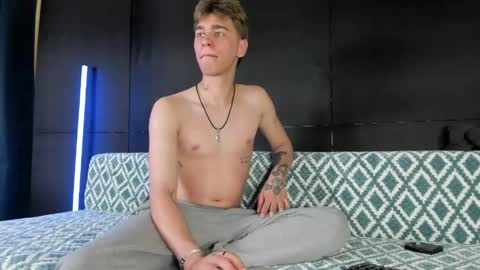 Dbartmoss online show from June 6, 8:24 pm