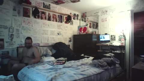 Snapshot of dbeamon92 chatting on February 11, 5:07 pm dbeamon92 online show from February 11, 5:07 pm