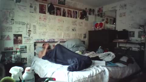 Snapshot of dbeamon92 chatting on February 15, 2:14 pm dbeamon92 online show from February 15, 2:14 pm