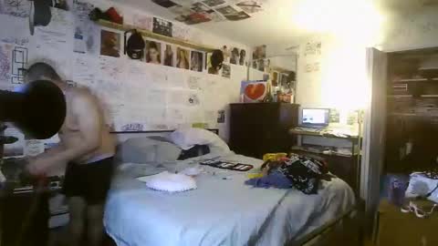 Snapshot of dbeamon92 chatting on March 1, 10:01 pm dbeamon92 online show from March 1, 10:01 pm