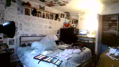 Snapshot of dbeamon92 chatting on March 3, 4:02 pm dbeamon92 online show from March 3, 4:02 pm