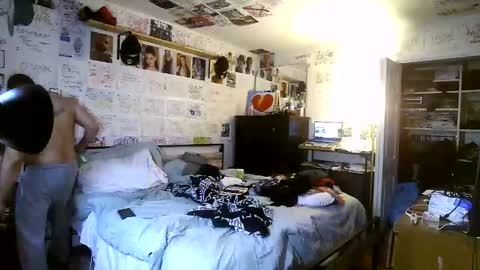 Snapshot of dbeamon92 chatting on March 5, 6:04 pm dbeamon92 online show from March 5, 6:04 pm