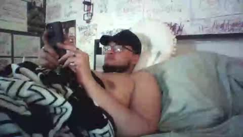 Snapshot of dbeamon92 chatting on March 22, 11:41 pm dbeamon92 online show from March 22, 11:41 pm