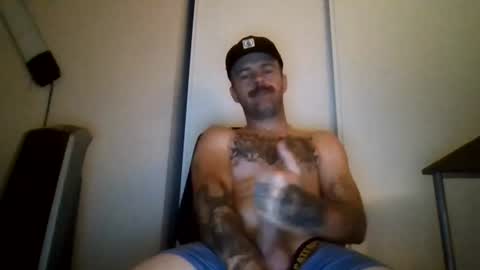 Snapshot of dcrim909 chatting on July 31, 5:12 pm Hungmoose69 online show from July 31, 5:12 pm