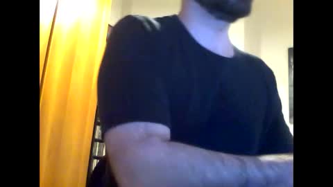 Snapshot of dcs83 chatting on January 6, 5:16 pm dcs83 online show from January 6, 5:16 pm