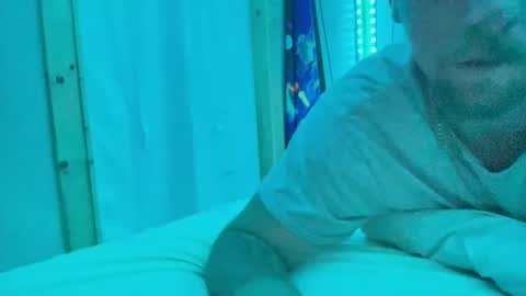 dcwells1992 online show from October 26, 8:31 am