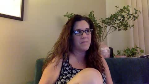 Snapshot of ddmolly chatting on December 29, 5:53 am DDMolly online show from December 29, 5:53 am