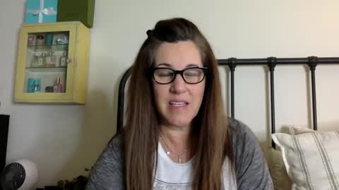 Snapshot of ddmolly chatting on January 5, 4:04 am DDMolly online show from January 5, 4:04 am