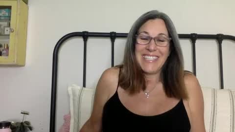Snapshot of ddmolly chatting on July 28, 6:53 pm DDMolly online show from July 28, 6:53 pm