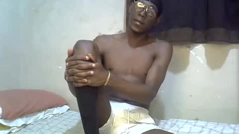 ddumba256 online show from March 21, 6:44 pm