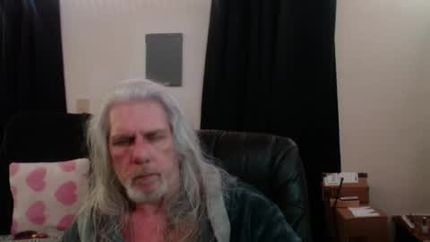 Snapshot of deaconoddeye chatting on December 15, 8:29 am deaconoddeye online show from December 15, 8:29 am