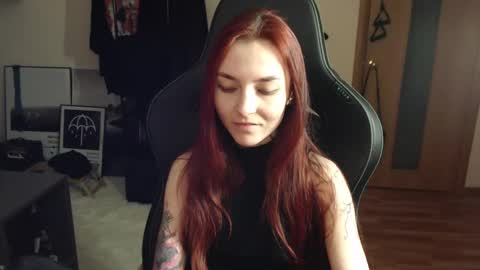 freak online show from March 7, 9:17 pm