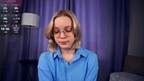 Charlie 18yo online show from September 17, 6:15 am