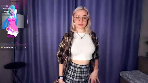 Charlie 18yo online show from November 23, 6:35 am