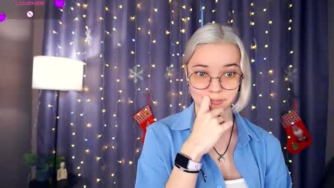 Charlie 18yo online show from December 15, 6:17 am