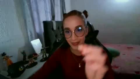 Snapshot of dear_juliet chatting on September 11, 10:43 pm Juliet online show from September 11, 10:43 pm