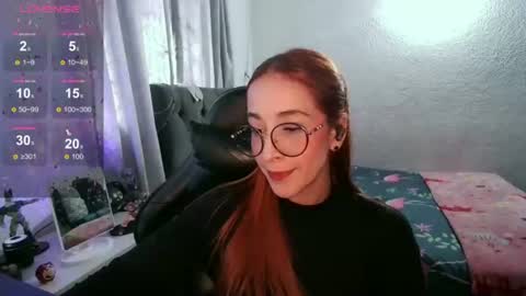Snapshot of dear_juliet chatting on June 15, 10:34 pm Juliet online show from June 15, 10:34 pm