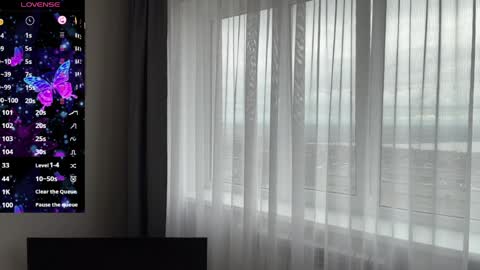 dear_neighbor online show from March 31, 12:49 pm