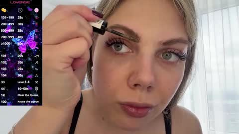 dear_neighbor online show from April 8, 12:05 pm