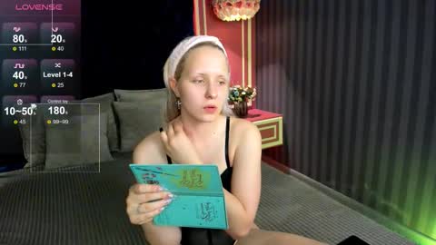 Dolly online show from September 14, 12:48 pm