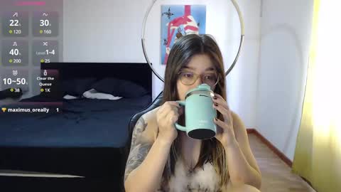 dearlilith6666 online show from December 31, 1:30 pm