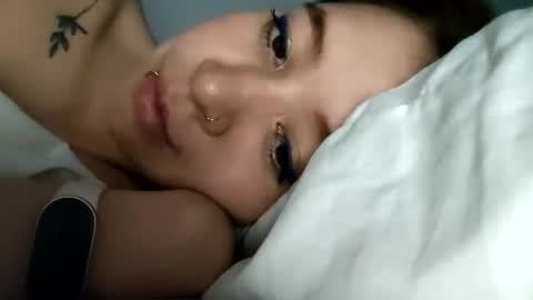 Snapshot of dearmilu28 chatting on October 18, 11:11 am dearmilu28 online show from October 18, 11:11 am