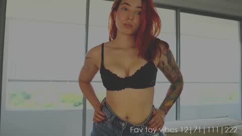 Snapshot of dearnina chatting on October 9, 2:59 pm NINA   30OFF online show from October 9, 2:59 pm