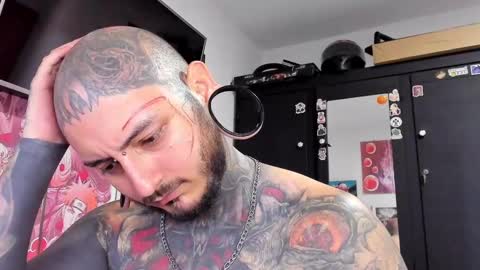    online show from December 3, 7:33 pm