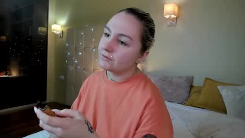 Debbie Mon Tue Fri Sun Sat GMT 3 1000am - 0400pm  online show from December 24, 10:06 pm