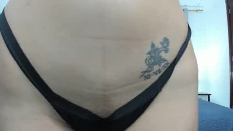 Snapshot of debora_brown_ chatting on December 12, 9:04 pm Dbora online show from December 12, 9:04 pm