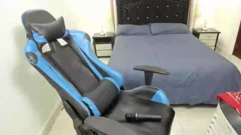 Snapshot of debora_brown_ chatting on March 21, 10:35 pm Dbora online show from March 21, 10:35 pm