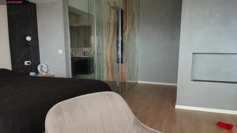 Monique online show from November 14, 11:09 am