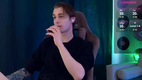 Snapshot of debugmee chatting on March 21, 8:19 am Samuel online show from March 21, 8:19 am