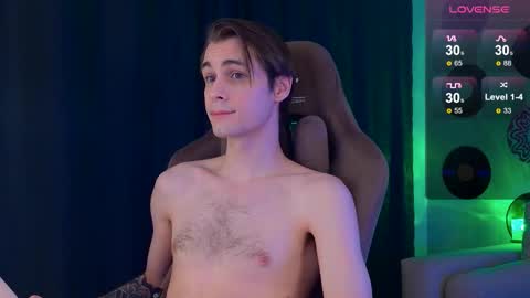 Snapshot of debugmee chatting on March 25, 6:25 pm Samuel online show from March 25, 6:25 pm