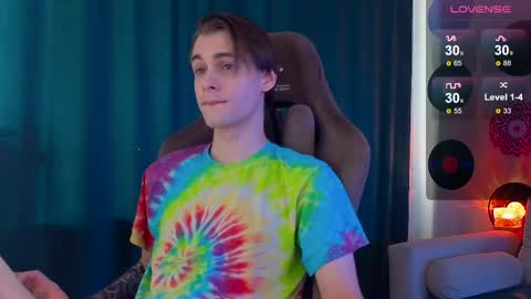 Snapshot of debugmee chatting on March 28, 3:22 pm Samuel online show from March 28, 3:22 pm