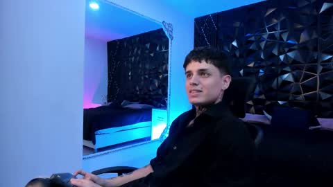 declan_fox online show from October 22, 4:46 am