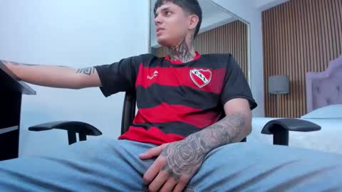 declan_fox online show from October 25, 4:42 am