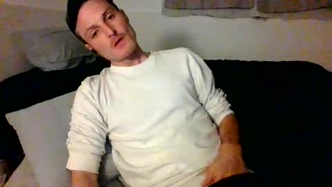 Snapshot of dee4dayz19 chatting on June 11, 2:00 am Dee4dayz online show from June 11, 2:00 am