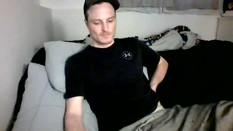 Snapshot of dee4dayz19 chatting on June 29, 12:17 am Dee4dayz online show from June 29, 12:17 am
