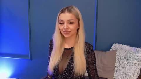 DeeaVIP online show from March 5, 5:58 am