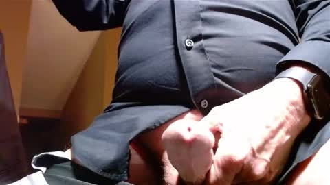 Snapshot of deeperjohnny chatting on March 17, 3:33 am deeperjohnny online show from March 17, 3:33 am