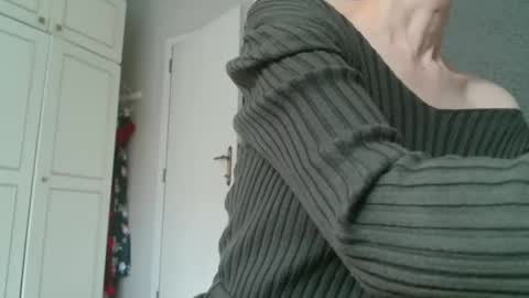 KamiDevi online show from October 1, 2:34 pm