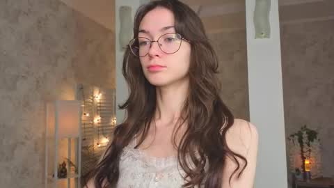 Snapshot of defeded_lovee chatting on September 25, 7:17 pm Amy online show from September 25, 7:17 pm