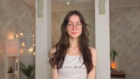 Snapshot of defeded_lovee chatting on October 4, 7:23 pm Amy online show from October 4, 7:23 pm