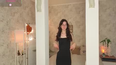 Snapshot of defeded_lovee chatting on October 11, 8:40 pm Amy online show from October 11, 8:40 pm