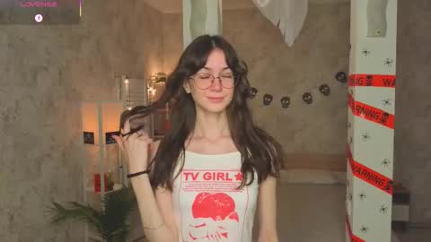 Snapshot of defeded_lovee chatting on October 29, 7:26 pm Amy online show from October 29, 7:26 pm